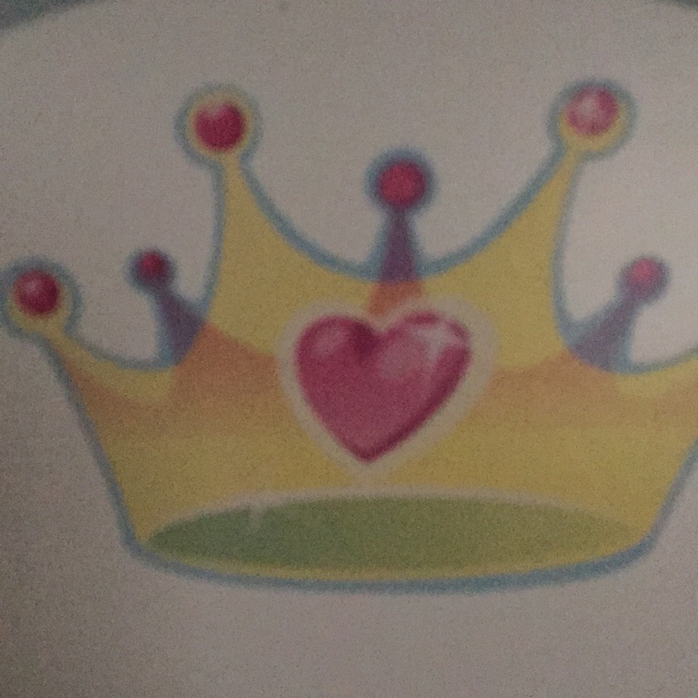 Meet your Posher, Laurie